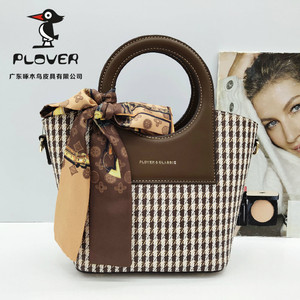 plover/啄木鸟女包2021新款欧美洋气印花手提包7500486休闲托特包