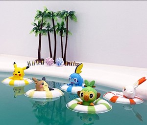 正版万代精灵宝可梦皮卡丘 游泳圈扭蛋