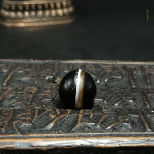 【一物一图】西亚千年老一线药师天珠天然老矿玛瑙黑白分明品相好