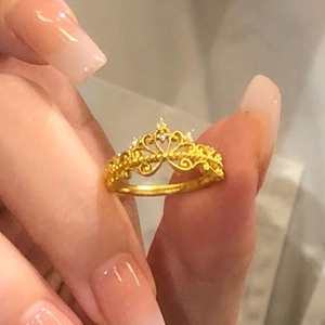 辛德瑞拉金色皇冠戒指女可调节新款法式公主风小众设计高级感指环