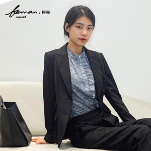 珂曼女装2021秋冬新款正品通勤套装显瘦条纹长袖上衣外套西装女