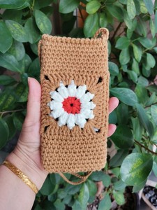 手工钩针编法兰西菊花朵手机套全棉两面花朵随意佩戴