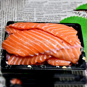 怡鲜来 冰鲜冷冻三文鱼腩排骨800g鱼排鱼骨 烧烤三文鱼边角料炖汤