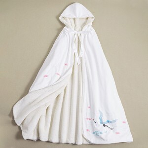 斗篷外套女秋冬服装古风刺绣仙鹤加绒加厚连帽长款仙气汉服披风