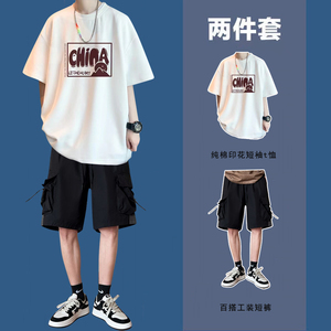 搭配工装裤的衣服潮流
