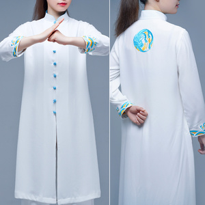 大辫子太极服女春秋新款飘逸刺绣高端修身加长款太极拳比赛表演服