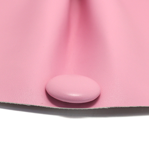 04119a粉红色皮衣纽扣高级定制 浅粉色沙发皮大衣皮包扣子定做