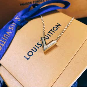 lv锁骨项链