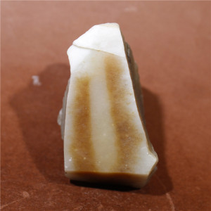 152克新疆且末料和田糖白玉山料原石夹层色开窗明料印章料雕刻料d