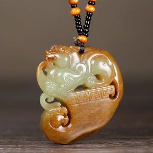 和田玉籽料海派玉雕黑皮黄沁府上有龙玉佩挂件吊坠名品lv批发1286