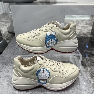 代购古驰gucci古奇 哆啦a梦印花老爹鞋女款叮当猫 655037drw00