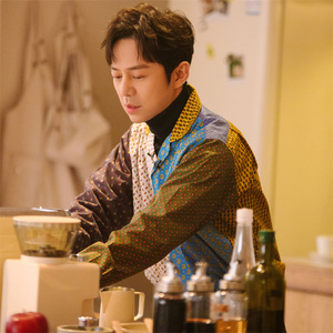 朋友请听好2何炅同款复古通勤拼接撞色长袖翻领衬衫宽松流行男女