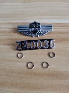 保安配件保安金属胸牌胸号铁号牌保安大檐帽帽徽领带夹领花胸牌号