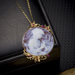 小樱桃珠宝 cameo德国浮雕复古美女吊坠 18k金贝雕卡梅奥