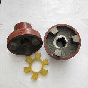 外径105三爪联轴器靠背轮电机水泵轮梅花垫六角缓冲垫铸铁对轮