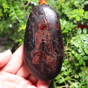 和田红玉籽料红沁