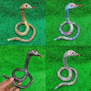 仿真蛇模型假长虫黄柳蟒蛇动物替身可烧吓人整蛊道具手工白蛇玩具