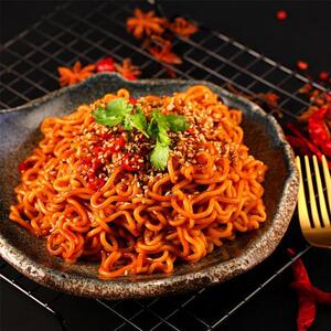 华统面业全新升级无辣不欢超辣火鸡面12包良品壹面营养丰富健康美