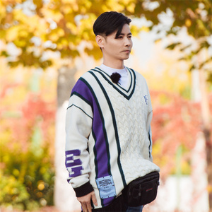 我们的滚烫人生张晋同款拼接撞色v领套头毛衣加厚宽松针织衫男女