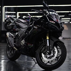 二手进口川崎小忍者跑车h2雅马哈r35双缸400重机地平线趴赛摩托车