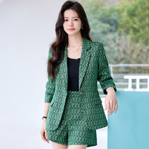 时尚气质印花绿色西装外套女高级感两件套职业短裤套装洋气时髦