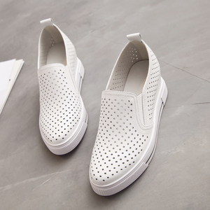 内增高小白鞋女白色一脚蹬坡跟洞洞夏季镂空透气春秋薄款真皮女鞋
