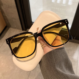 墨镜女2022年新款防紫外线圆脸显小男士开车黄色墨镜可配腮红镜片