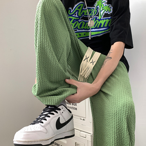 牛油果绿裤子男夏季薄款垂感冰丝裤宽松直筒速干运动裤男士休闲裤