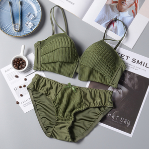 内衣女少女文胸罩套装聚拢超薄款无钢圈小胸性感绿色蕾丝学生夏季