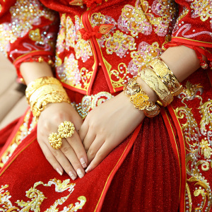 龙凤镯子仿真黄金手镯薄款久不掉色24k镀金沙金婚庆新娘结婚首饰