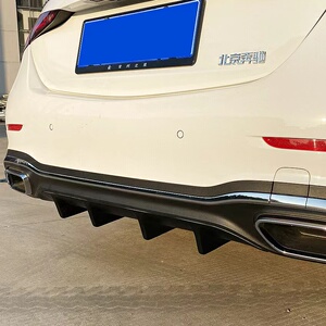 22款奔驰新c级c260l后唇扰流板c200l改装小包围c180l后杠下保护板