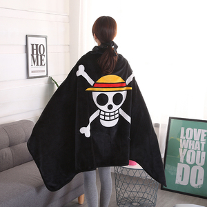 珊瑚绒毛毯法兰绒毯路飞懒人午休毯海贼王披肩斗篷款小毛毯披风毯