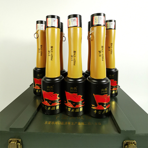 手榴酒67式军旅纪念酒收藏战友聚会卿马酒52度怀旧酒东营军马场酒