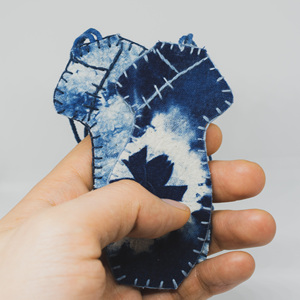 年新品包邮民族风蓝染布艺旗袍衣服形状吊坠南瓜手工书签0人付款29