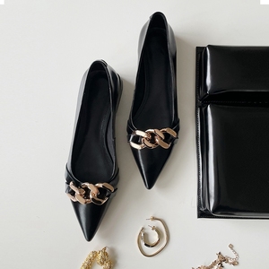 平底鞋女2021新款尖头金属扣软底粗跟百搭黑色工作浅口低跟单鞋女