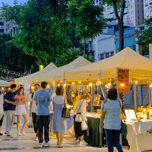 网红市集帐篷摊位折叠遮阳棚户外集市活动四脚大伞夜市摆摊雨棚