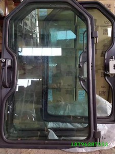 促销山猫S70滑移清扫机前门玻璃 前门总成 前挡风玻璃