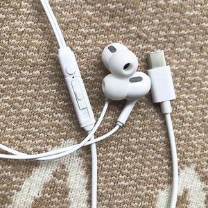 适用华为nova8se标配版耳机原装mate40e pro线控能调音硅胶耳塞式