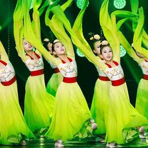 儿童水袖舞蹈服踏春行绿色演出服女童中国风汉唐古典舞六一表演服