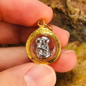 泰国特色正品真品 阿赞巴素阿赞扁纯银版燕通 男女项链吊坠