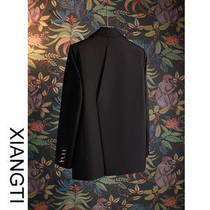 XT西装外套女2024新款春秋季长袖黑色上衣个性设计感小众高级感潮