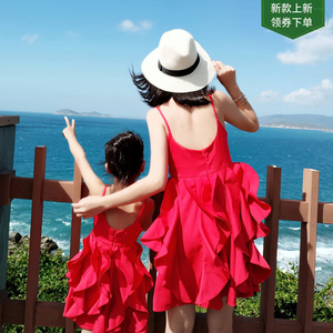 亲子装夏季2024新款母女装沙滩裙巴厘岛露背吊带连衣裙海边度假风