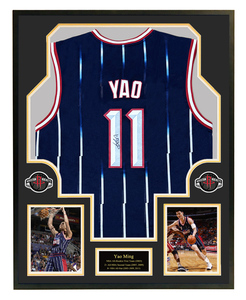 姚明亲笔签名球衣 yao火箭新秀复古款 裱框 带证书