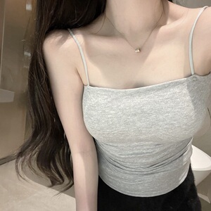配西装的内衣女