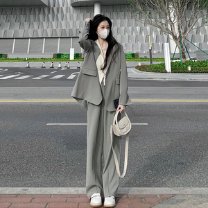 灰色小西装外套女2024春秋新款两件套装小个子高级感宽松休闲西服