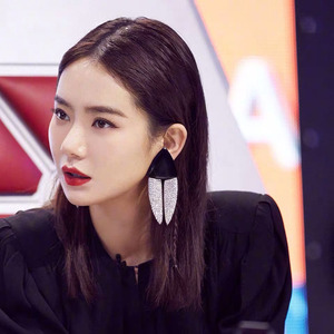 欧美个性夸张显瘦耳环明星潮人戚薇同款带钻耳坠时髦气质长耳夹女