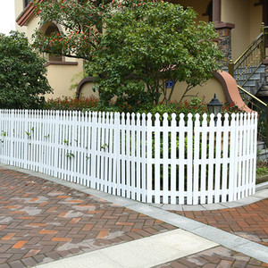 欧式别墅户外防腐木栅栏花园围栏白色庭院围墙护栏隔断挡墙装饰