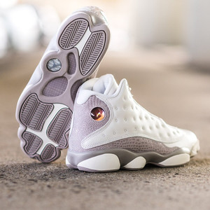代购美国正品air jordan retro 13猫眼窗皮革淡粉色aj13女篮球鞋