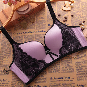 内衣女聚拢女人心