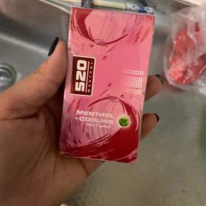 正品台湾草莓520女士水果味细支香烟蓝莓双爆珠薄荷味1粗支正茶烟